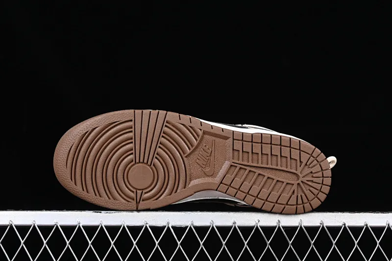 All Categories Nk SB Dunk Series Nk SB Dunk Low Low-top Sneakers Nk SB Dunk Low "Mars Stone" Mocha Brown SB Smashed Backboard Fashion Casual Sneakers DR9704-200